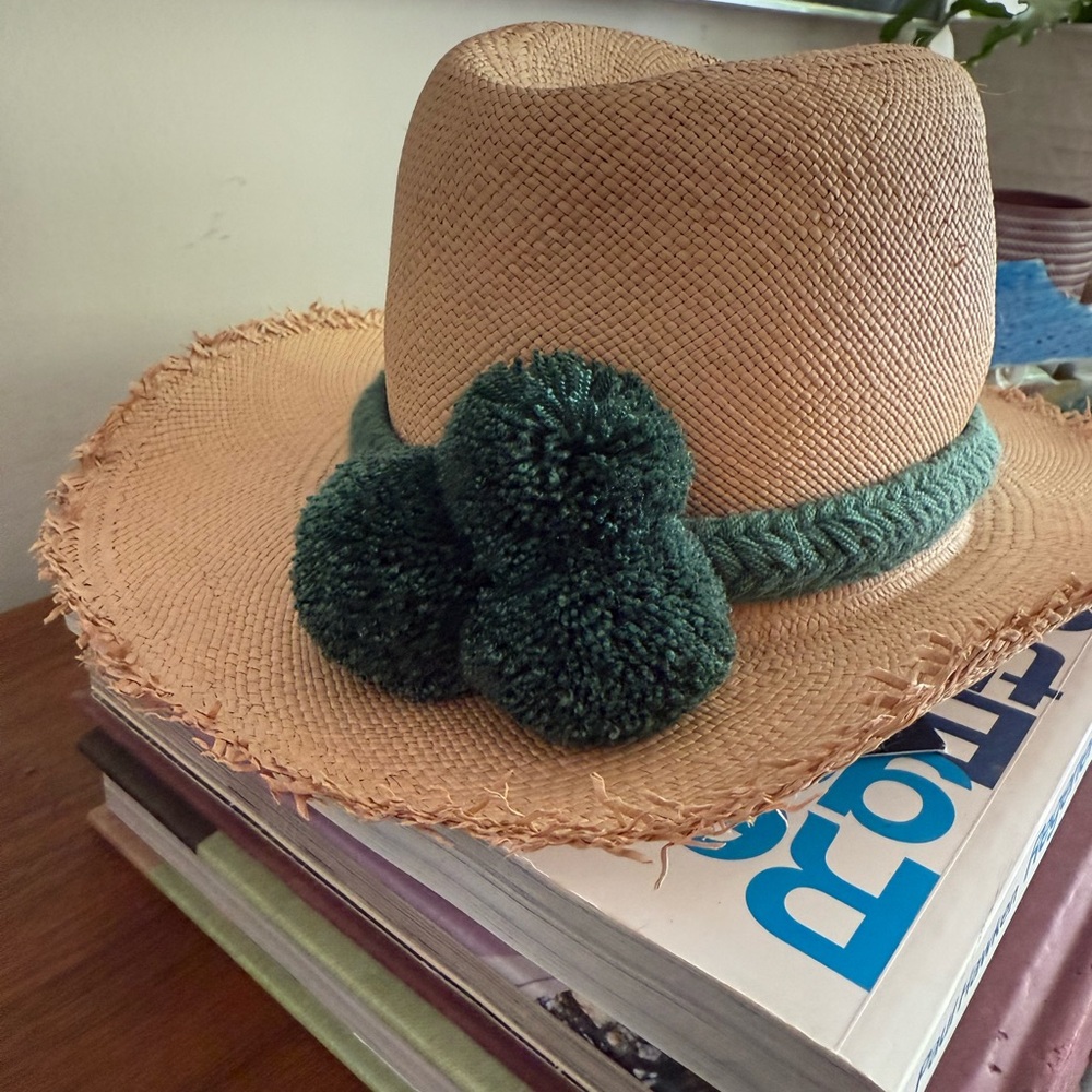 NEW Hat Attack Gegu Straw Hat with Poms